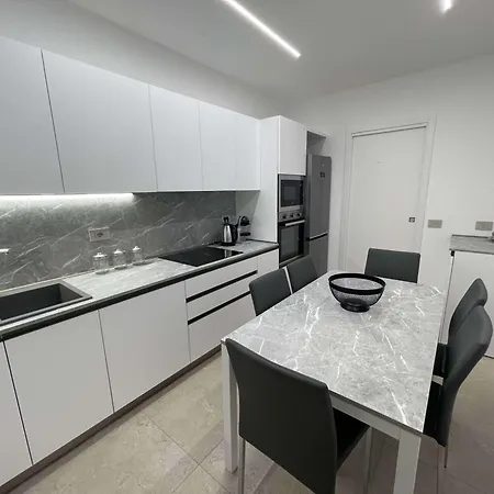 Aurora Леньяго